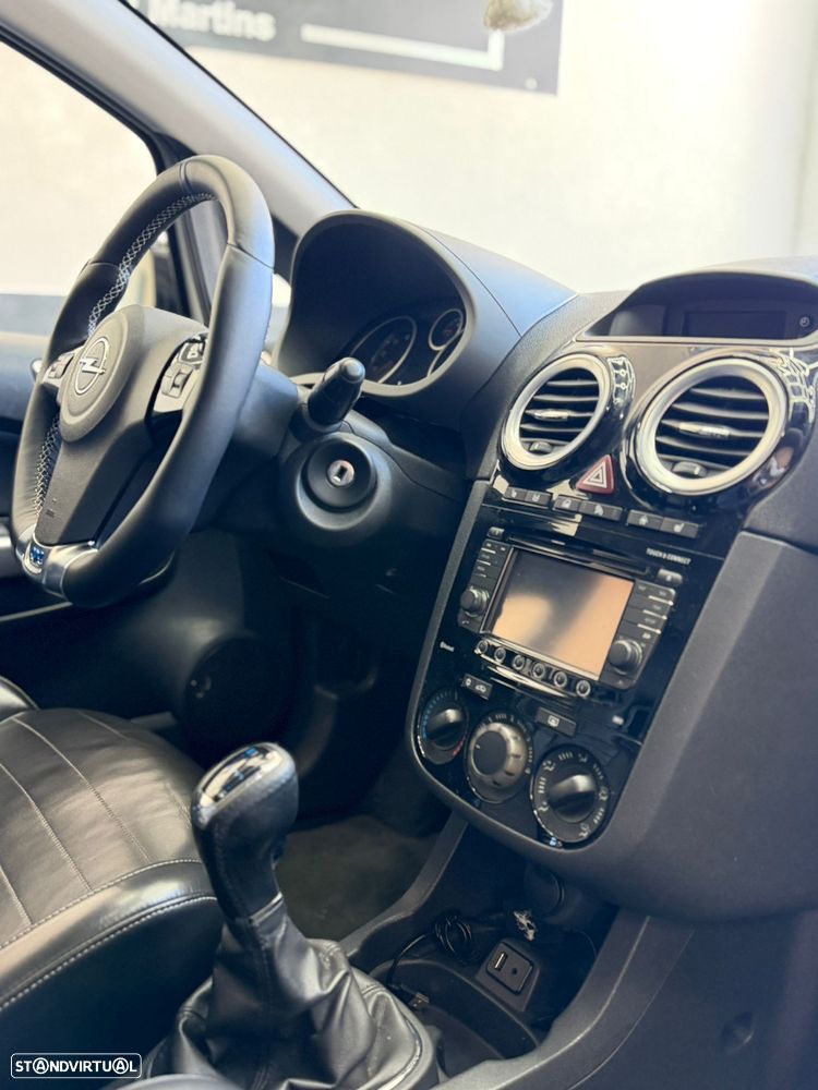 Opel Corsa 1.6 Turbo OPC - 13
