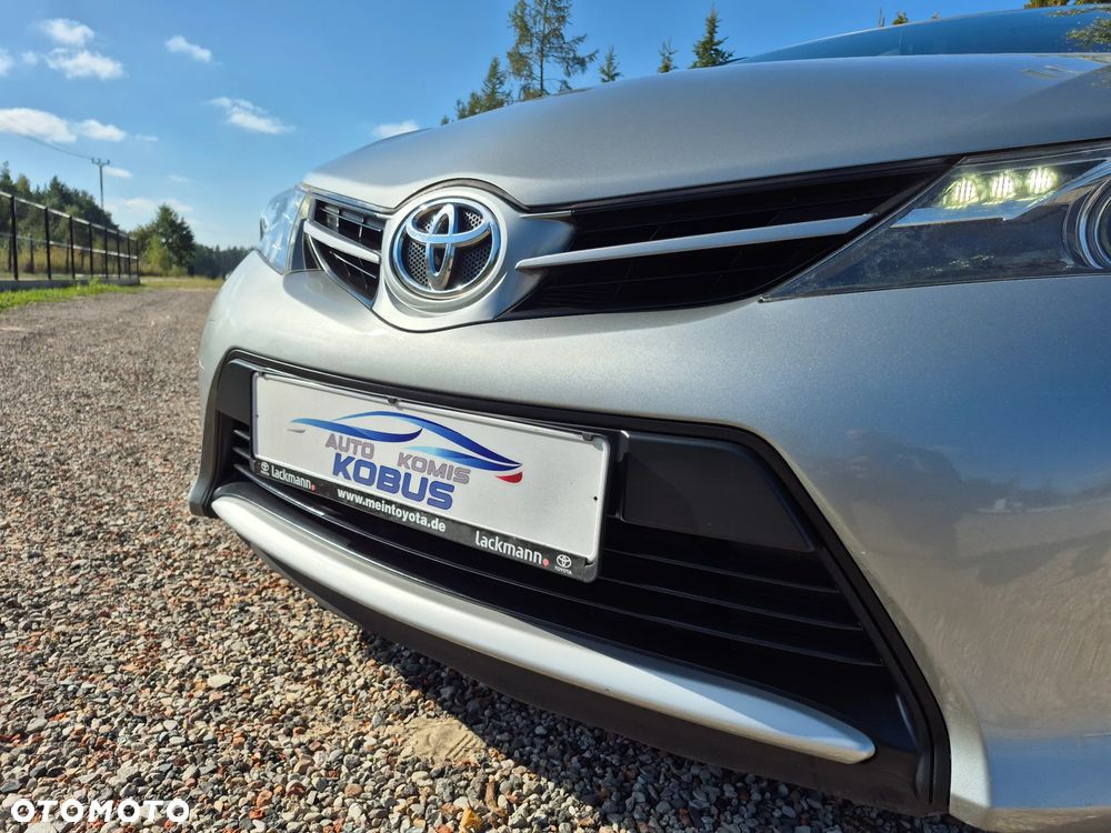 Toyota Auris 1.33 VVT-i Premium - 14