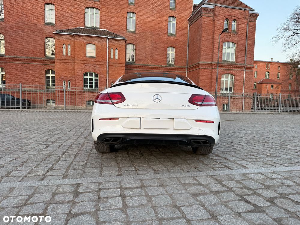 Mercedes-Benz Klasa C AMG 43 4Matic 9G-TRONIC Night Edition - 11