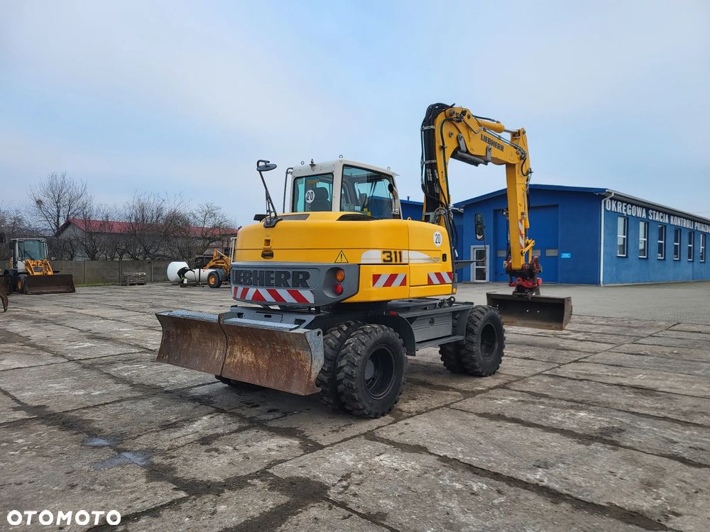 Liebherr A 311 spr z Niemiec tylko 6200mtg - 10