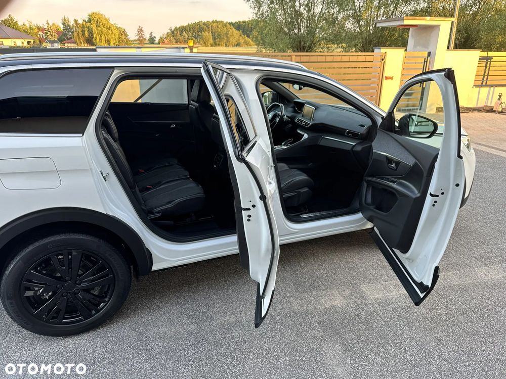 Peugeot 5008 - 32