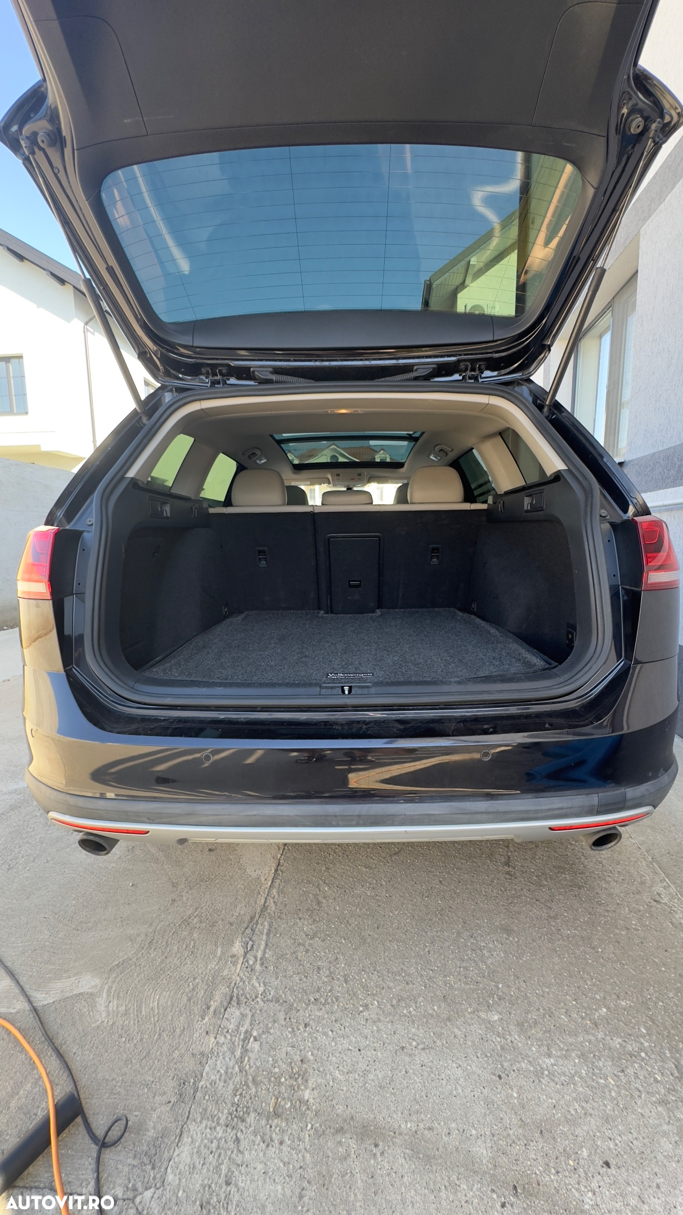 Volkswagen Golf - 10