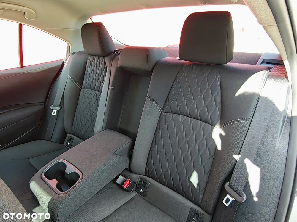 Toyota Corolla 1.8 Hybrid Comfort - 18
