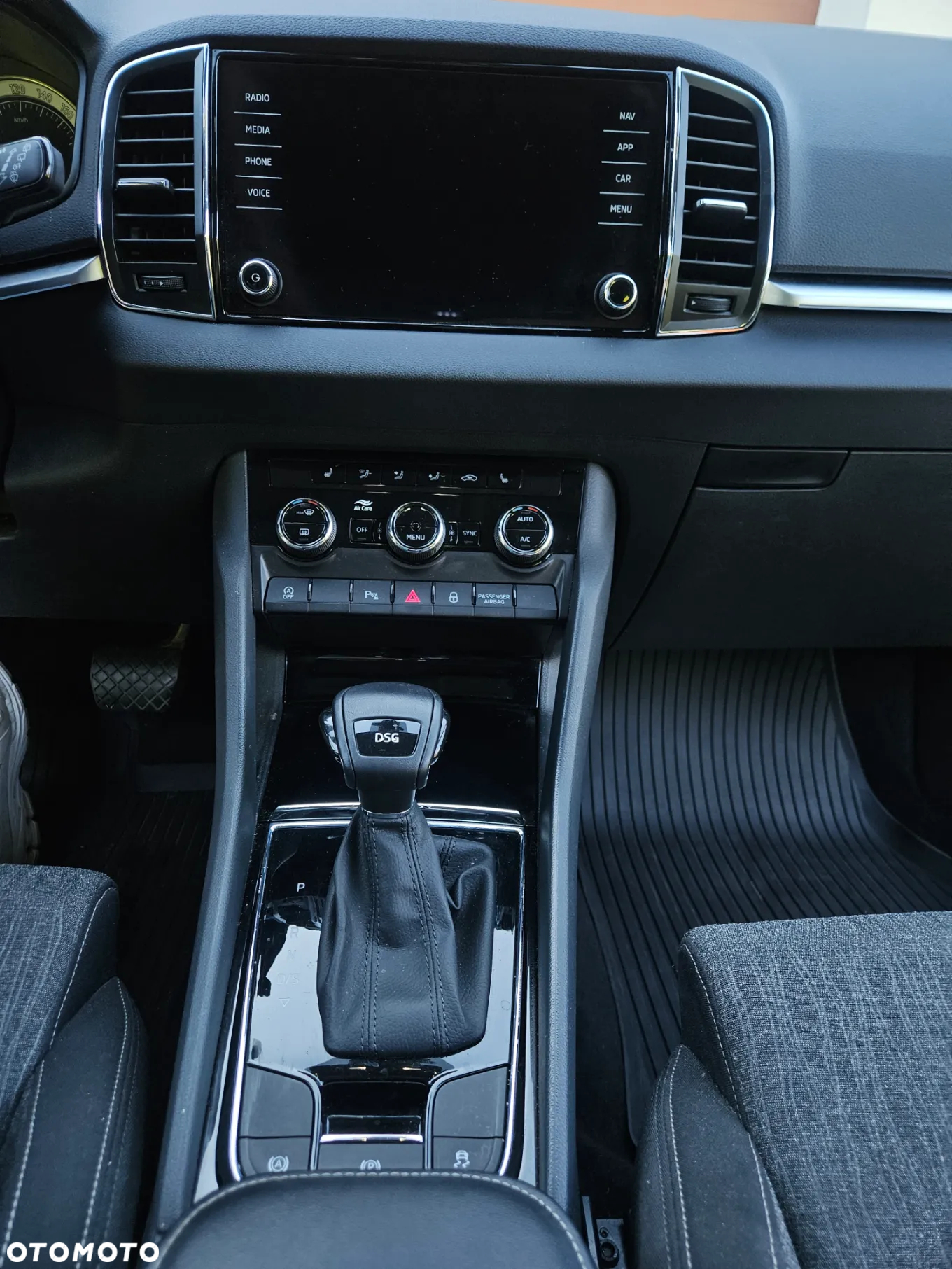 Skoda Karoq 1.5 TSI ACT 4x2 Style DSG - 21