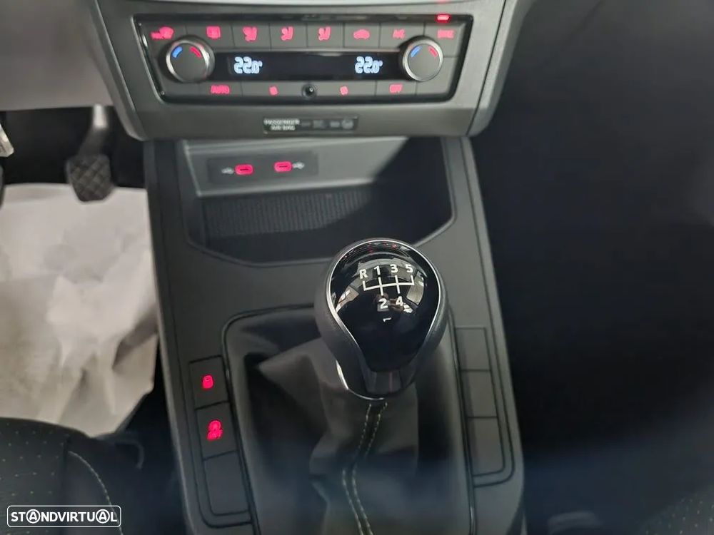 SEAT Ibiza 1.0 TSI Reference - 19