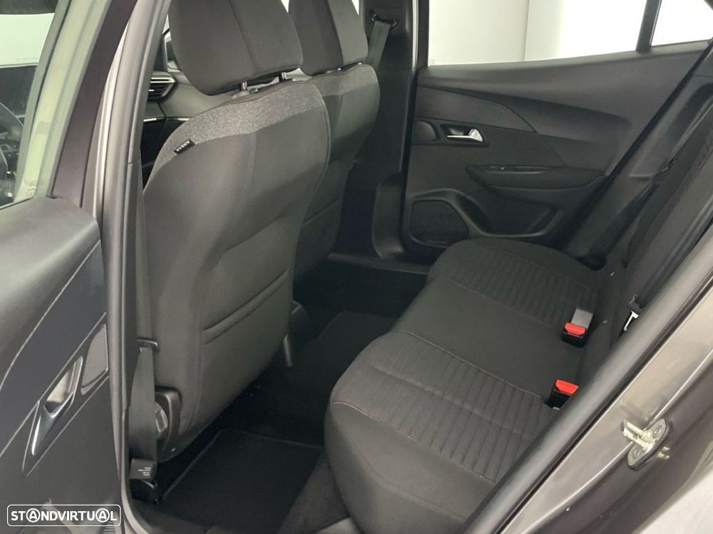 Peugeot 2008 1.2 PureTech Active - 12