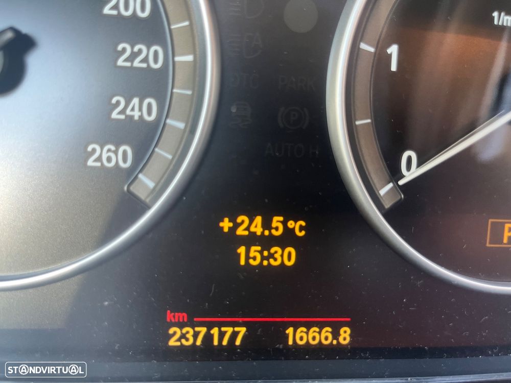 BMW 520 d Auto - 24