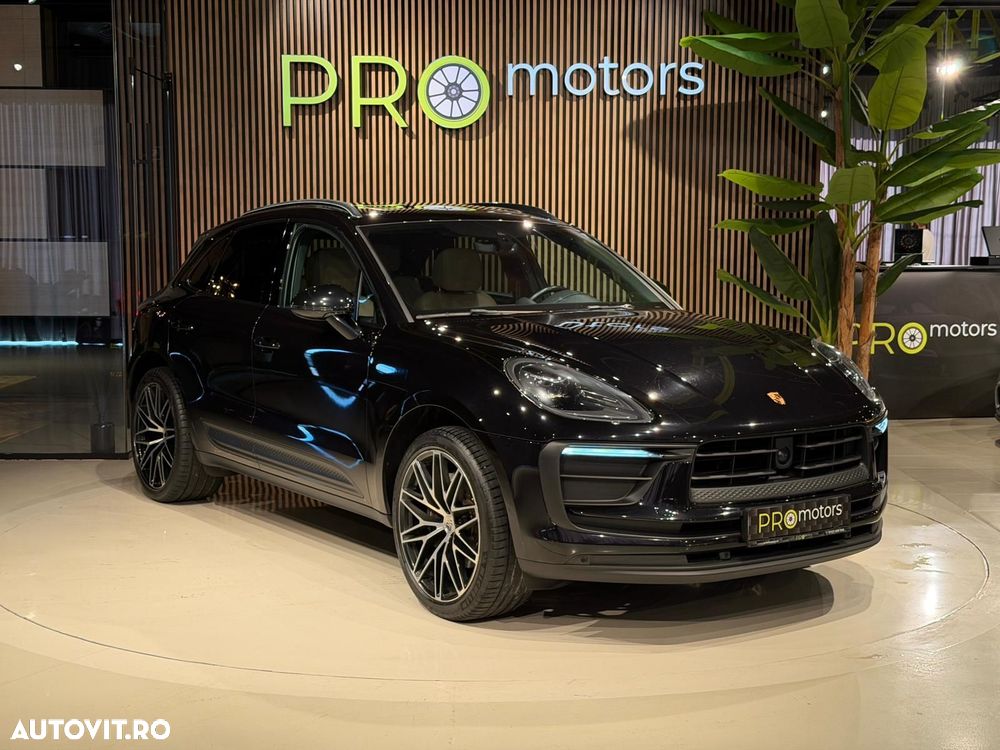 Porsche Macan T - 2