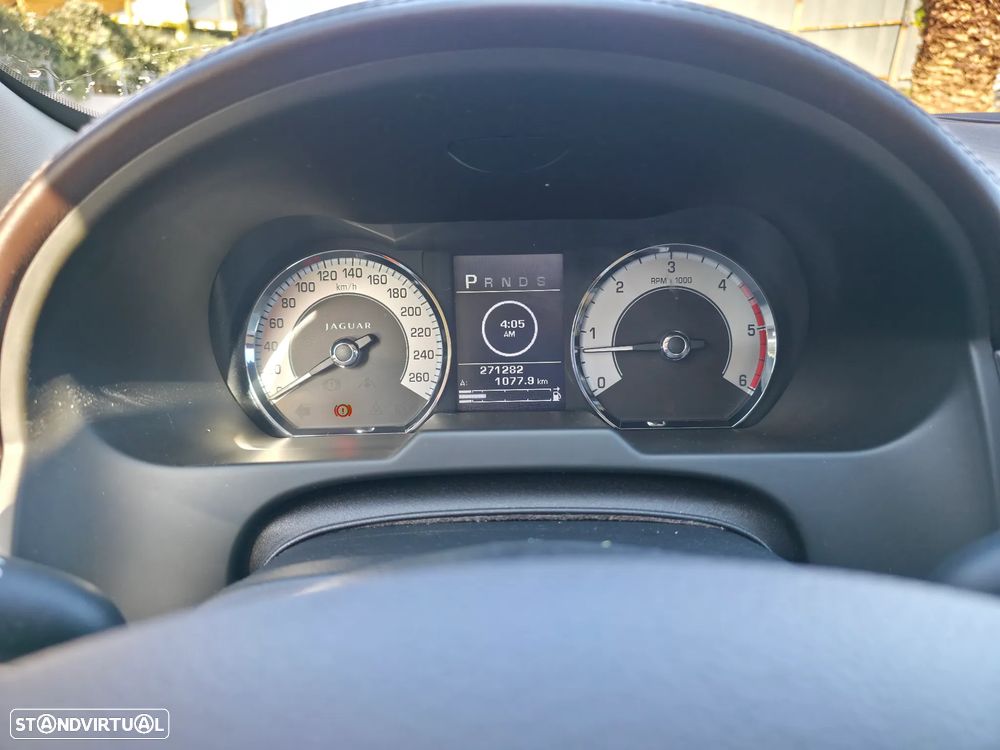 Jaguar XF 3.0 D V6 S Premium Luxury - 5