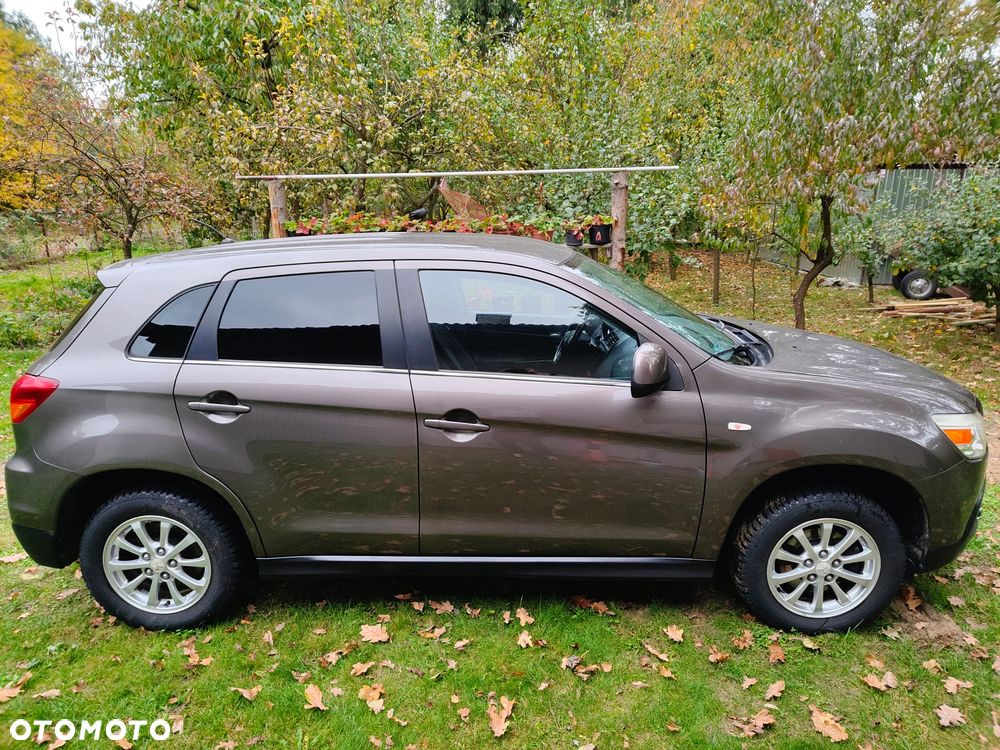 Mitsubishi Asx 2010 photo 5