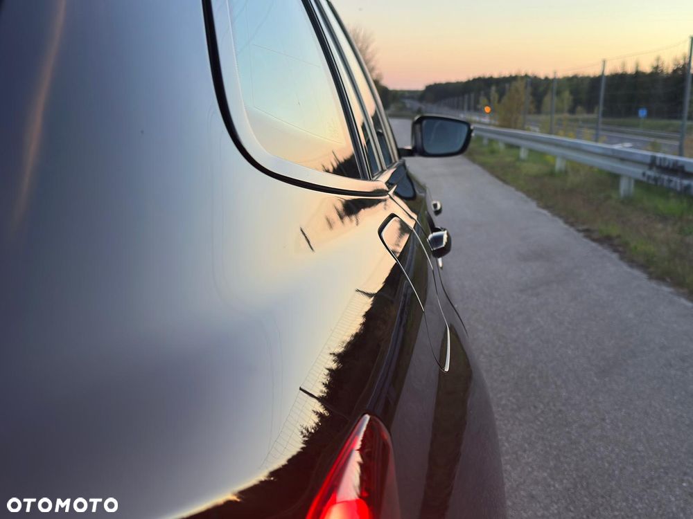 BMW Seria 3 318i M Sport - 12