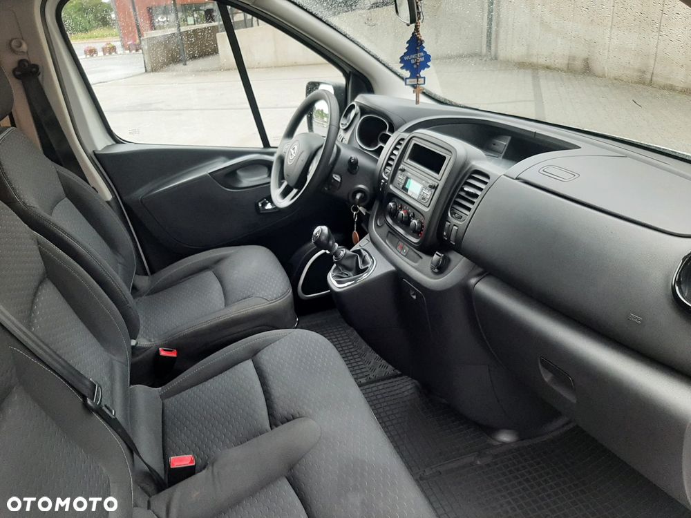 Opel Vivaro - 21
