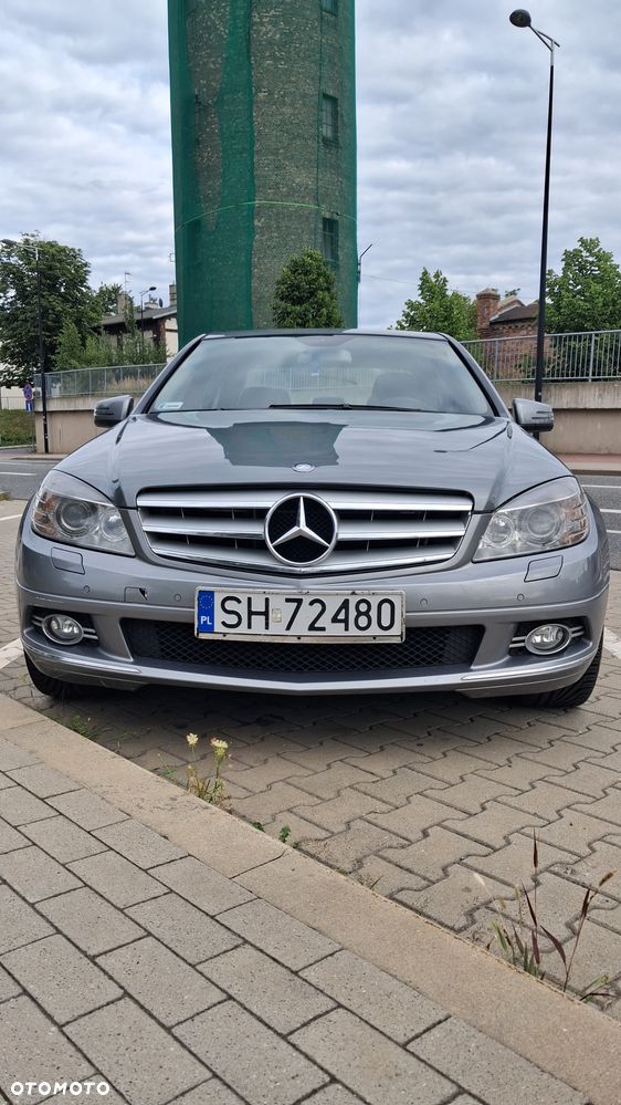 Mercedes-Benz Klasa C 180 K BlueEff Elegance - 2
