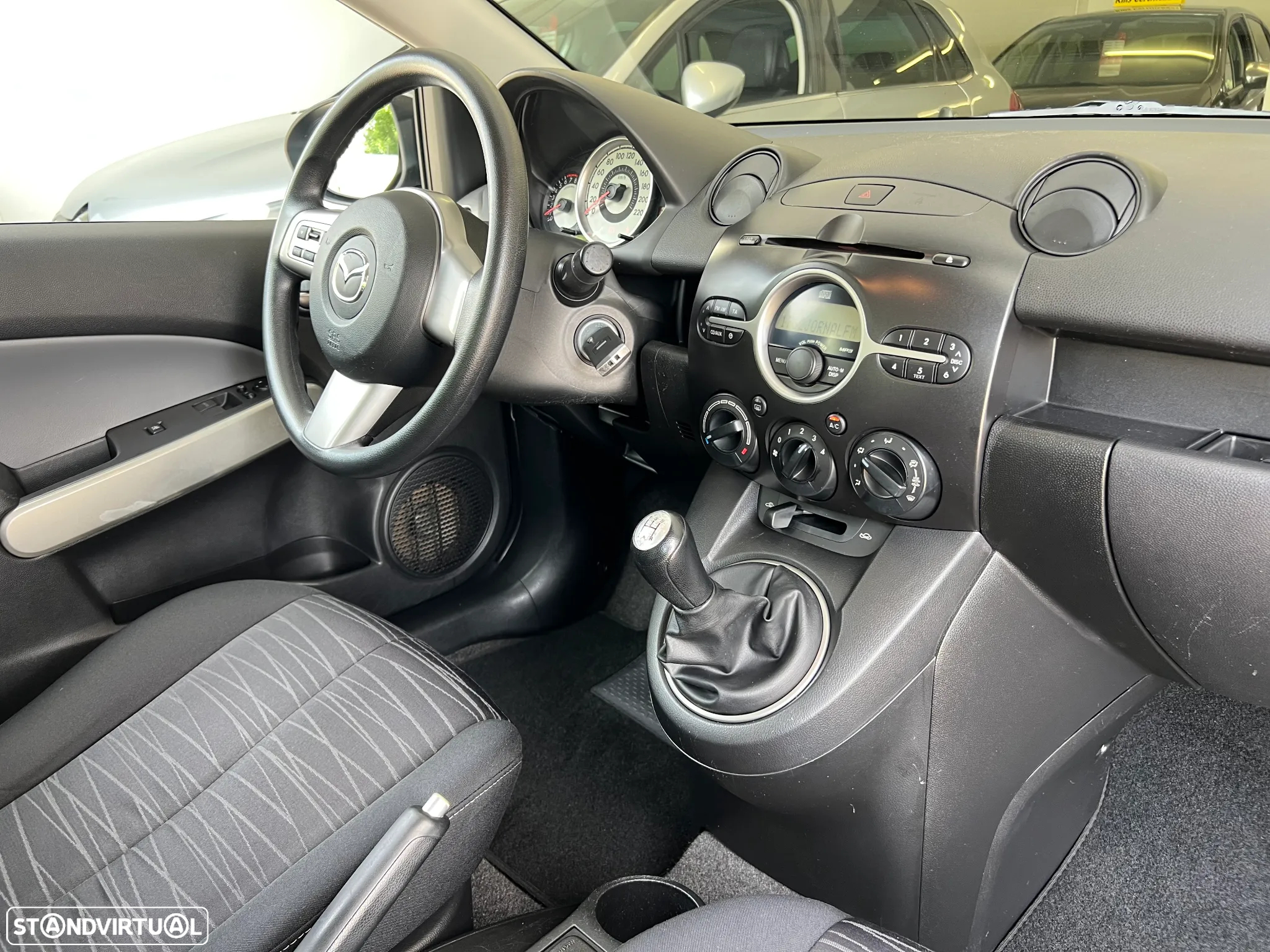 Mazda 2 1.3 MZR Comfort - 18