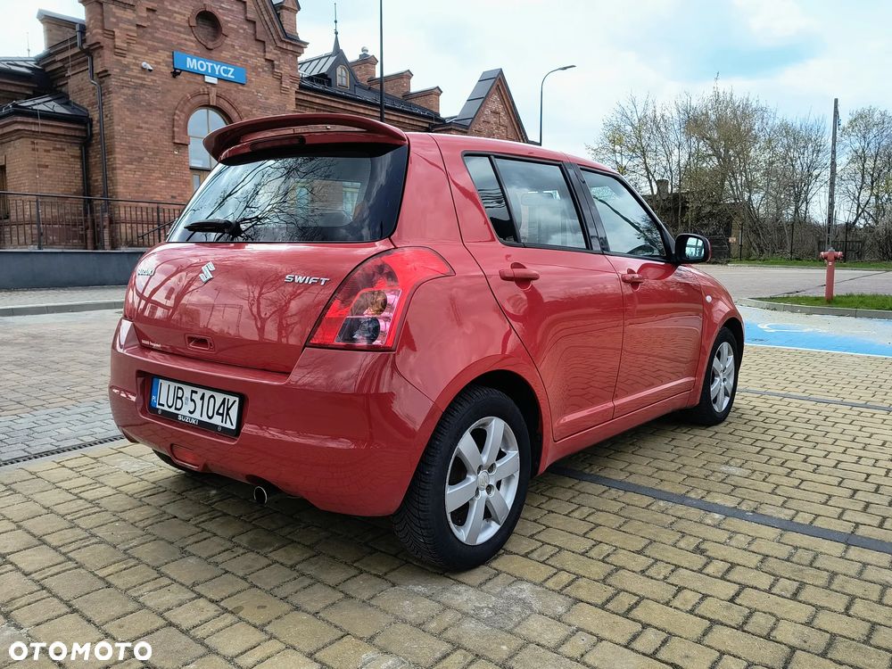 Suzuki Swift 1.3 DDiS Comfort - 5