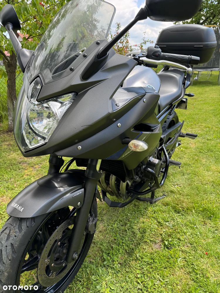 Yamaha XJ - 12