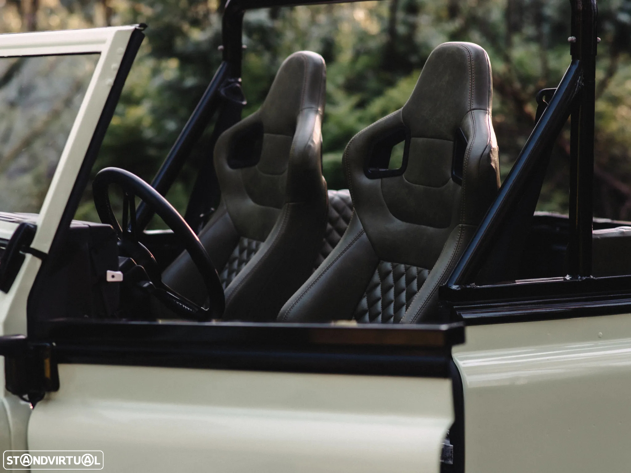 Land Rover Defender 90 2.5 Td5 Soft Top - 5