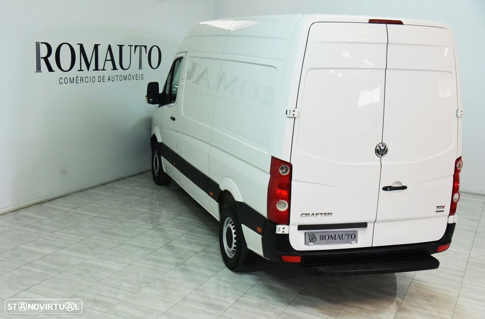 VW Crafter 35 2.0 TDi 136 Longo Tecto Alto BlueMotion - 8