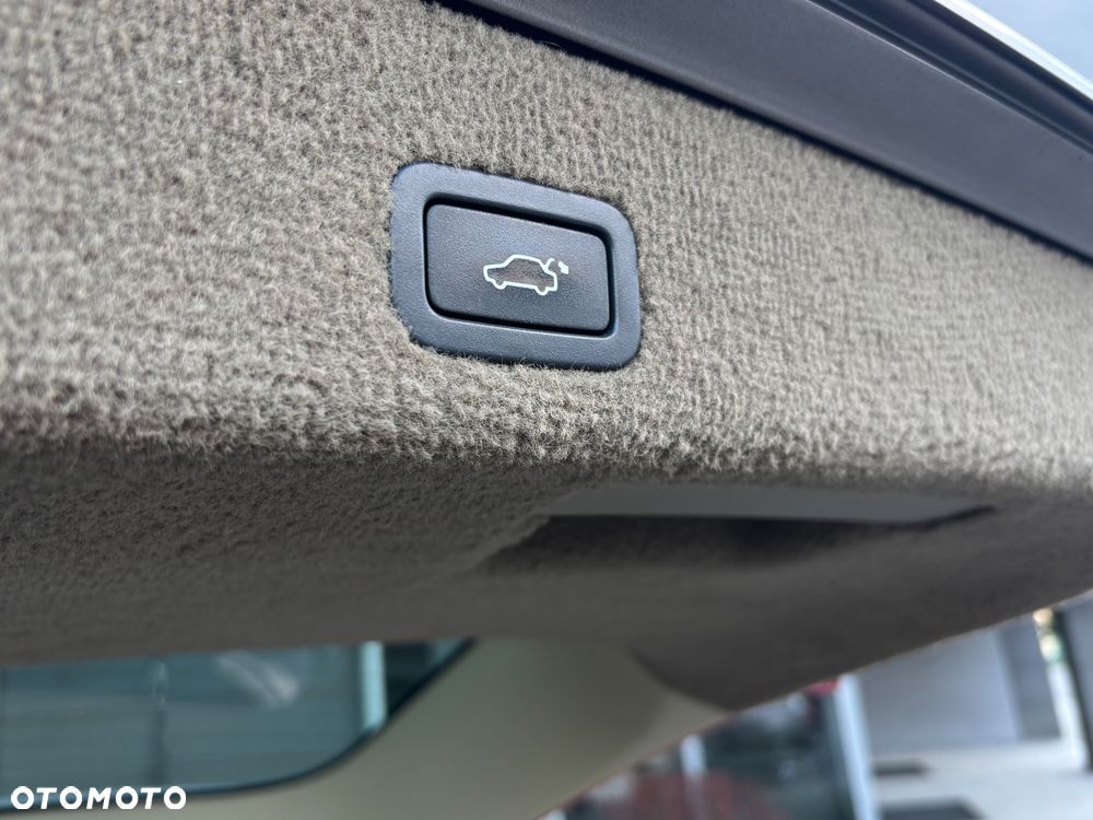 Volvo XC 70 D5 AWD Summum - 19