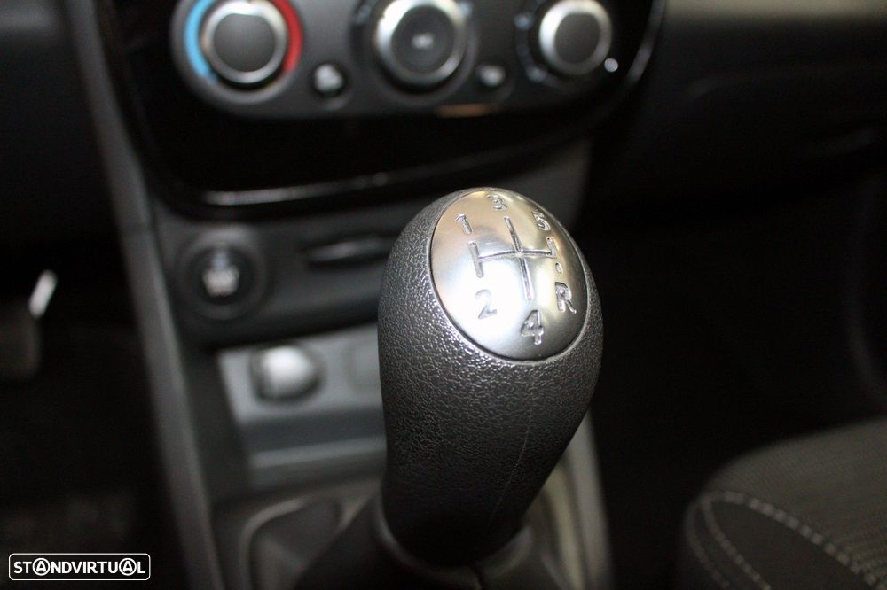 Renault Clio 1.5 dCi Dynamique S - 26