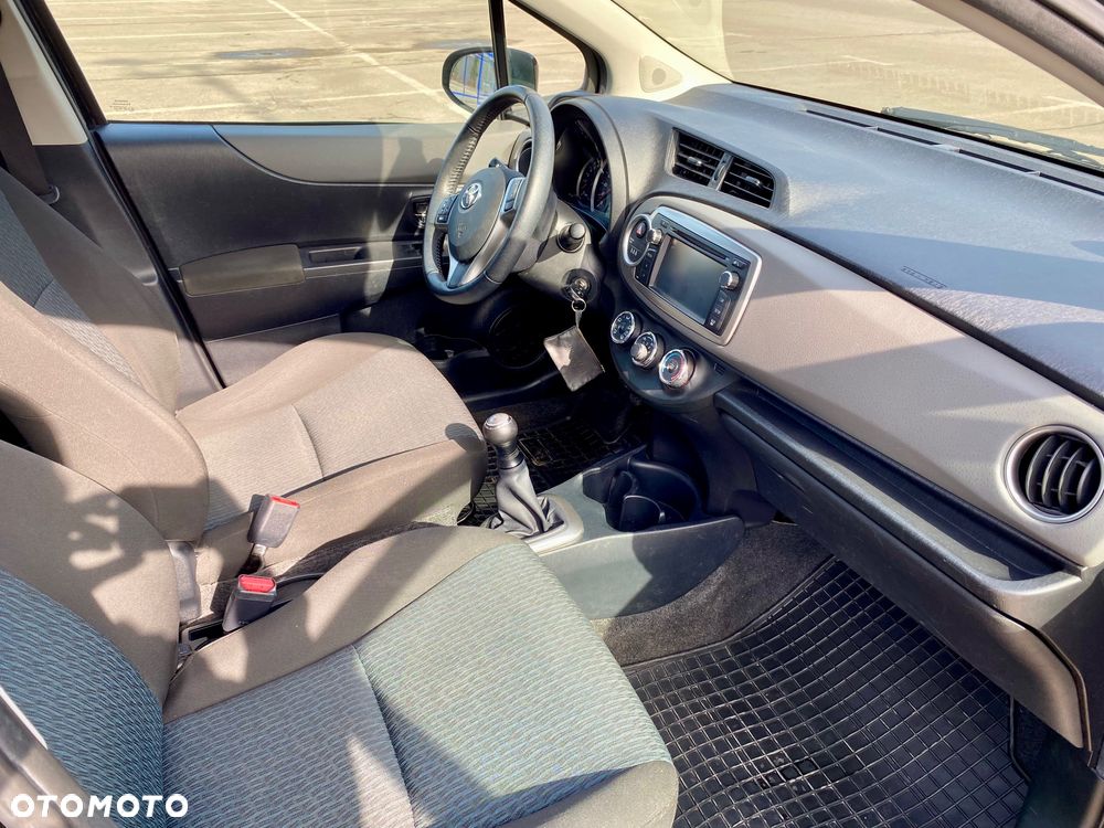 Toyota Yaris - 8