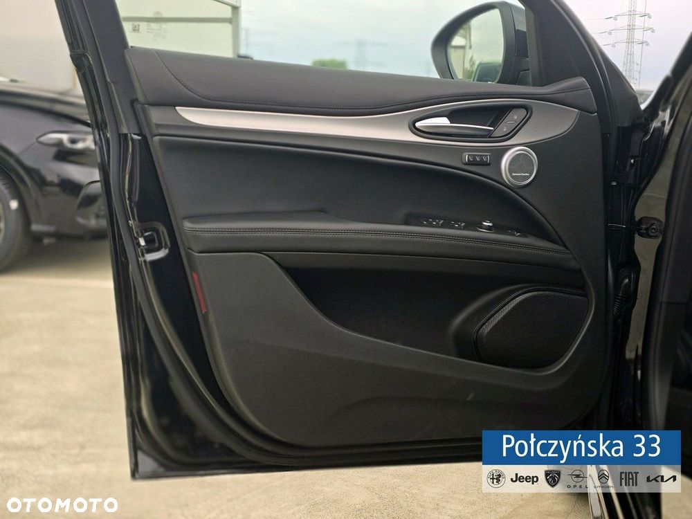 Alfa Romeo Stelvio - 9