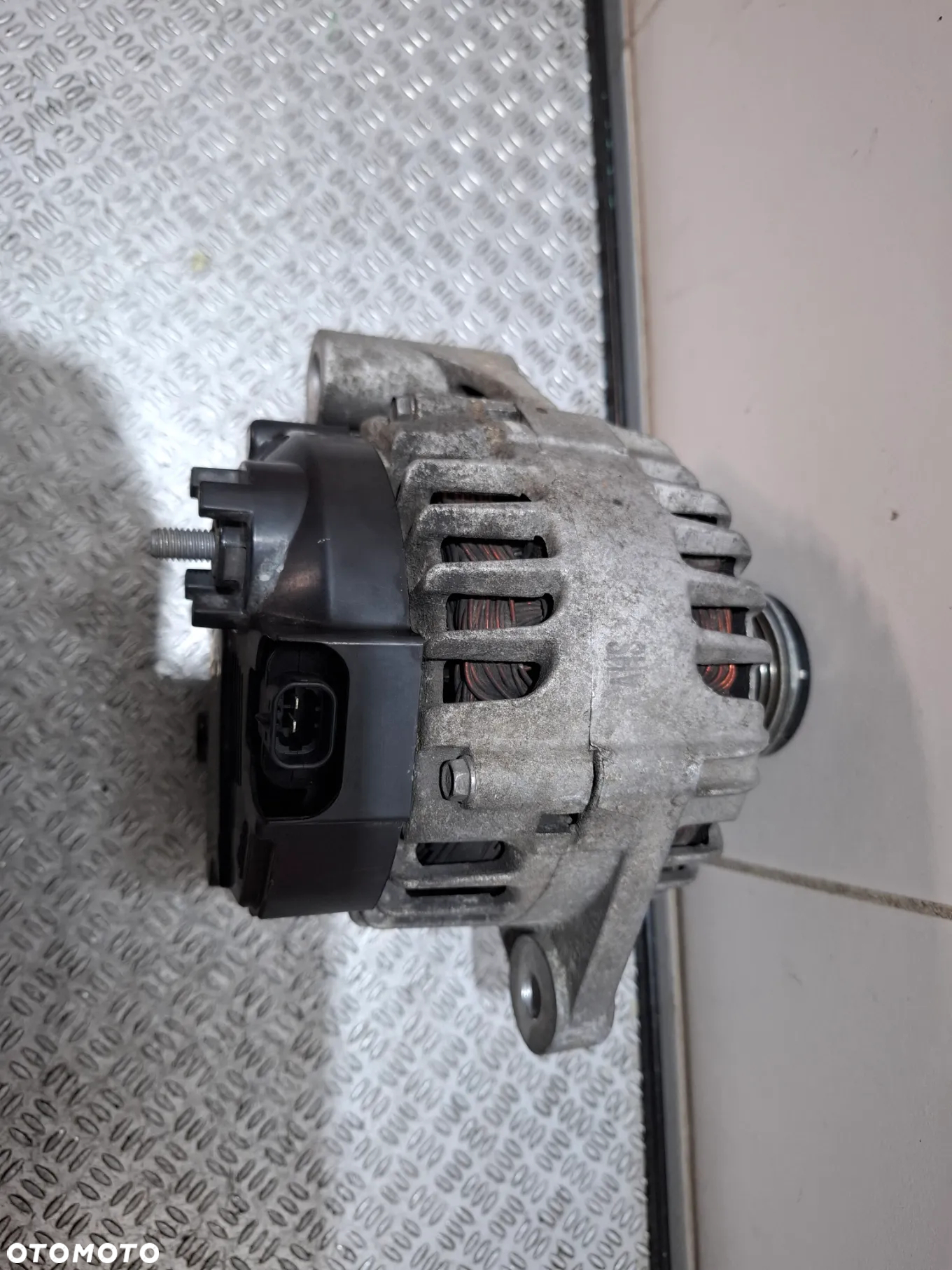Alternator Opel Insignia A lift Rok 2014 2,0CDTI nr 13588306 - 4