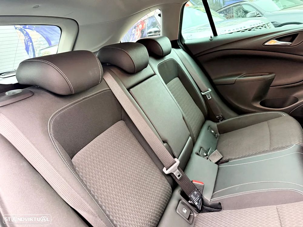 Opel Astra Sports Tourer 1.4 T Innovation Act.S/S - 29