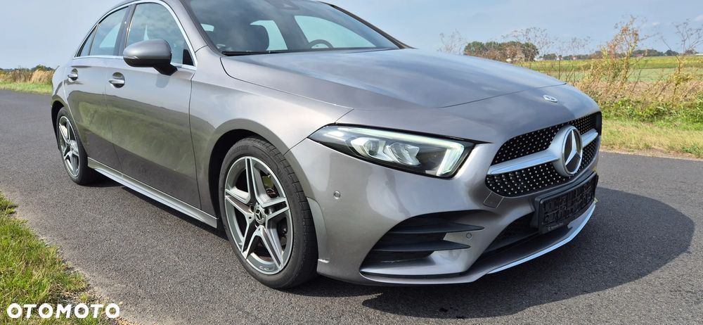 Mercedes-Benz Klasa A 180 d AMG Line 8G-DCT - 2