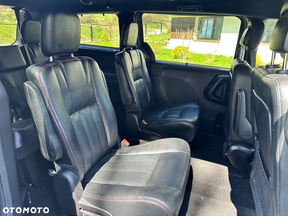 Dodge Grand Caravan 3.6 R/T - 14