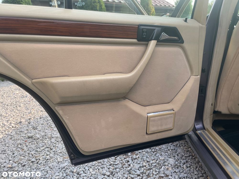 Mercedes-Benz W124 (1984-1993) - 26