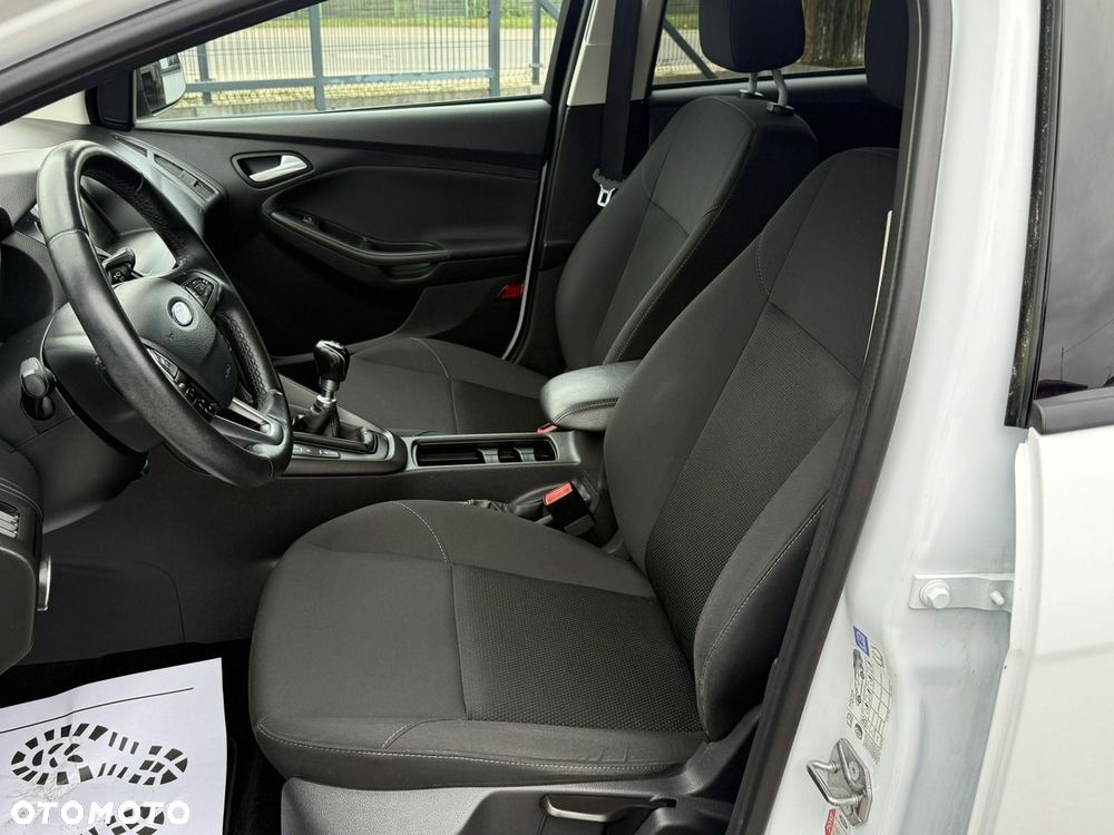 Ford Focus - 19