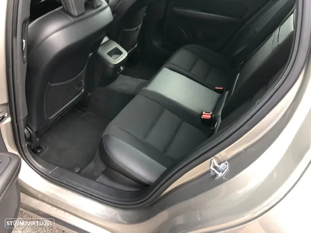Volvo V60 2.0 D3 Momentum - 9