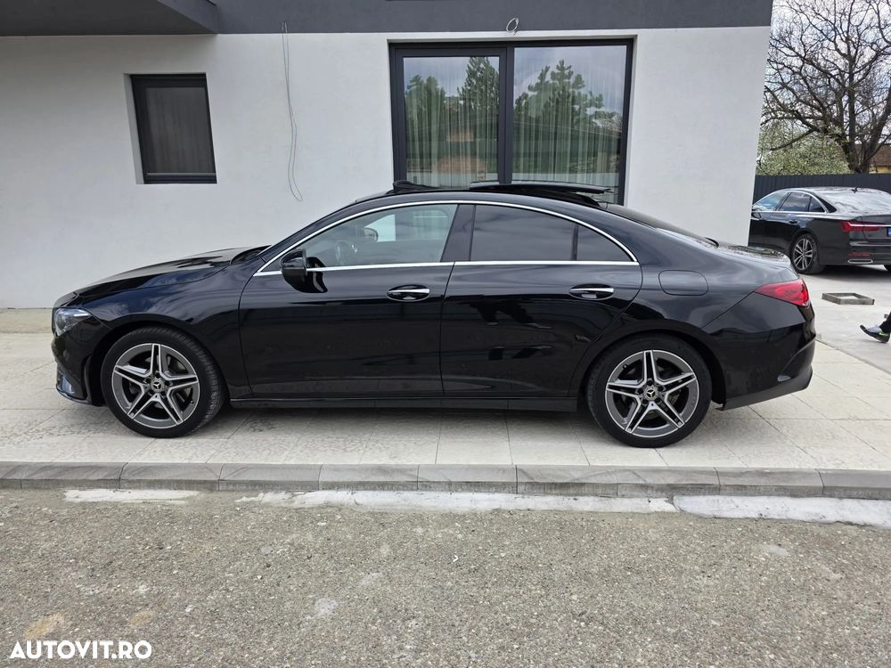 Mercedes-Benz CLA 220 4Matic 7G-DCT AMG Line - 3