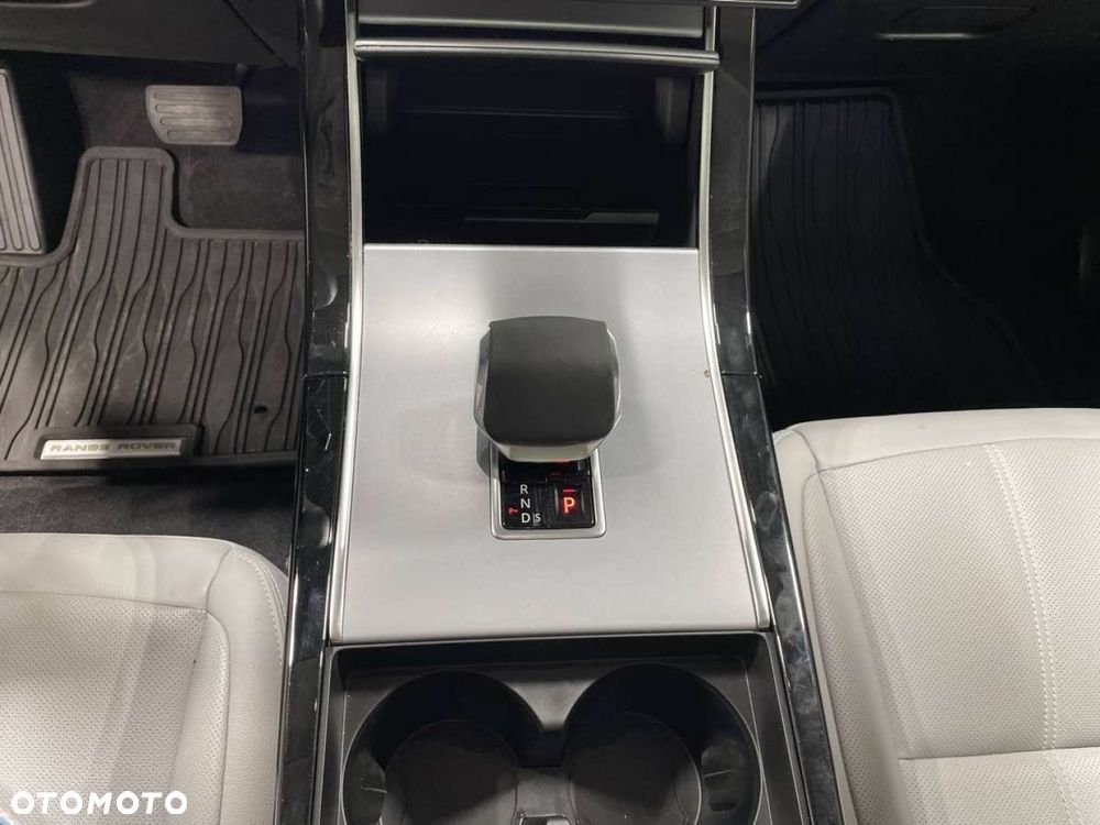 Land Rover Range Rover Evoque - 12