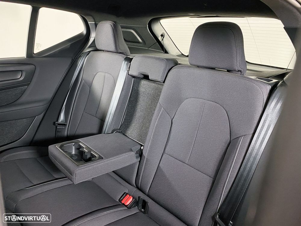 Volvo XC 40 Recharge Core - 19