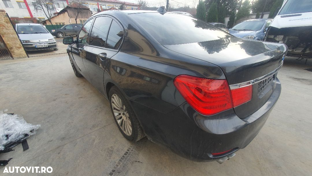 Dezmembram BMW 730d F01 am Fabr 2010 motor N57D30A 245 cp - 2