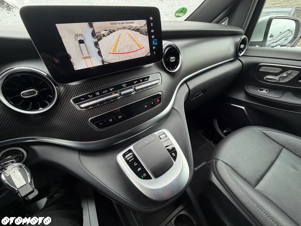 Mercedes-Benz Klasa V 300 d lang 4Matic 9G-TRONIC Avantgarde Edition - 37