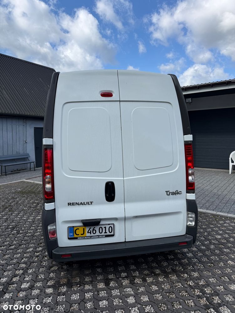 Renault Trafic - 8