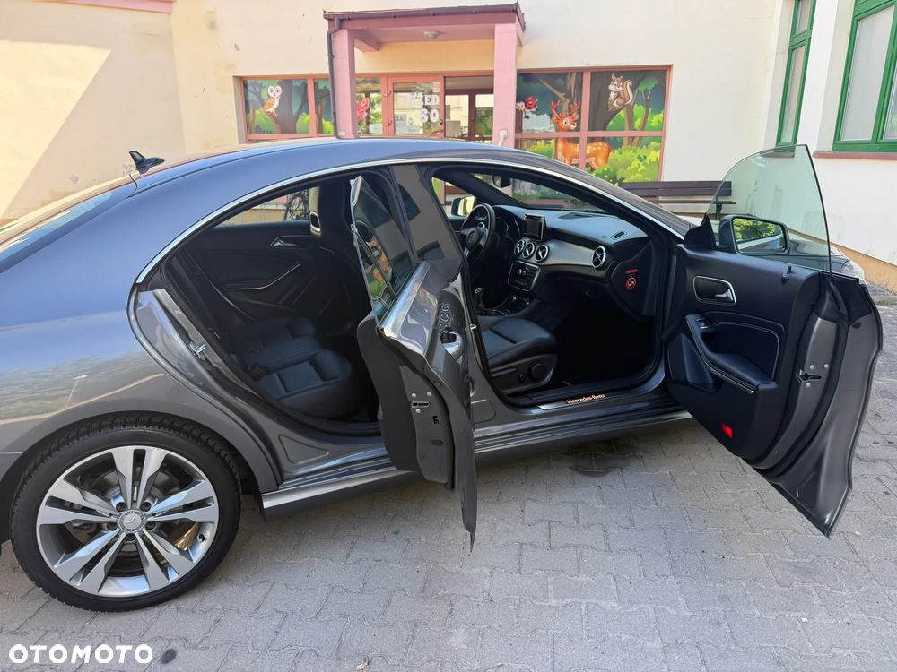 Mercedes-Benz CLA 180 BlueEffICIENCY Edition - 33