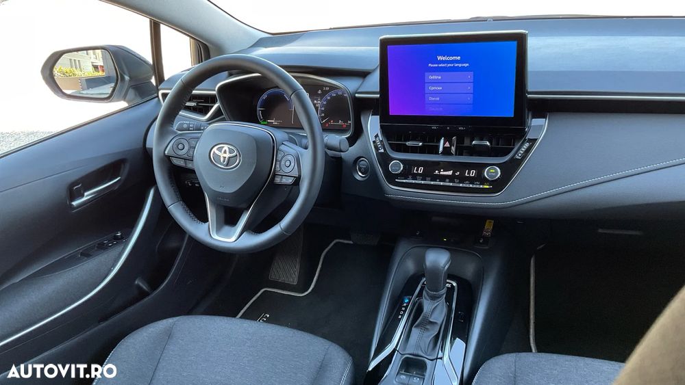 Toyota Corolla 1.8 HSD Dynamic - 39