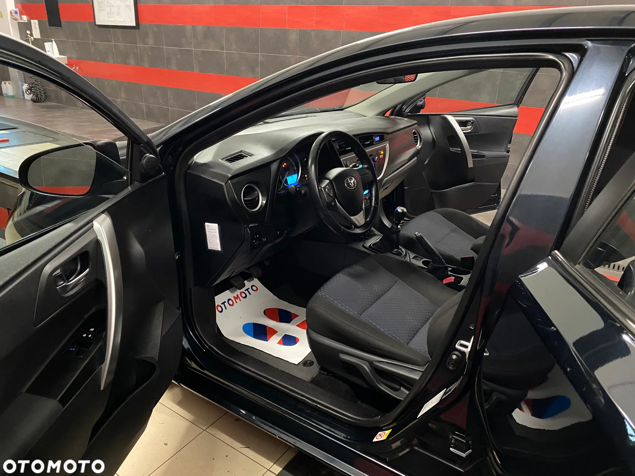 Toyota Auris - 11