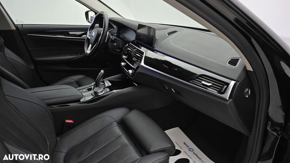 BMW Seria 5 530i xDrive AT - 19