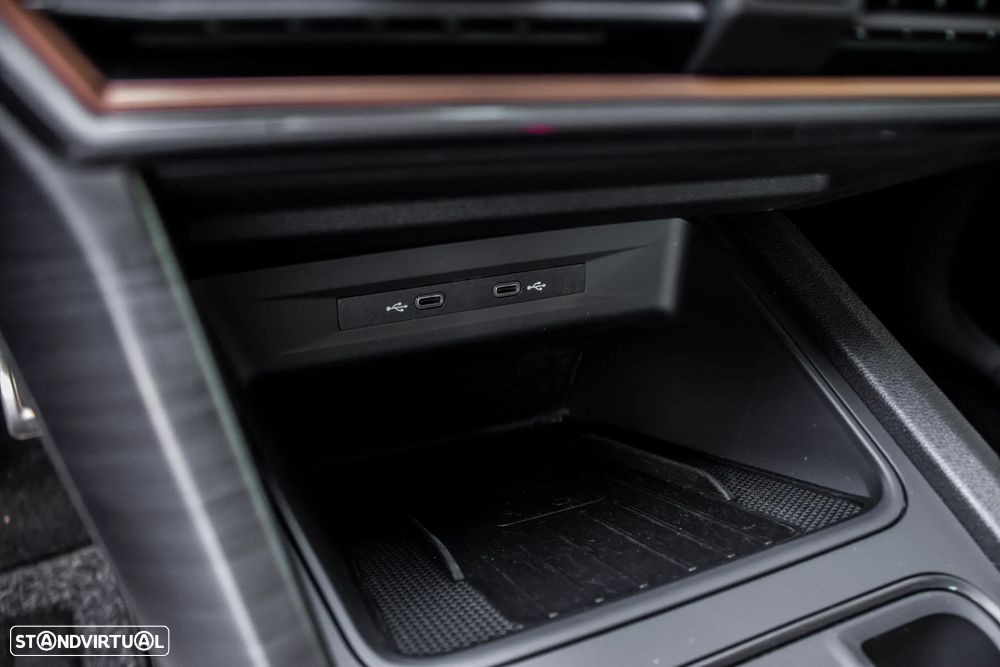 Cupra Leon 1.4 e-Hybrid VZ DSG - 24