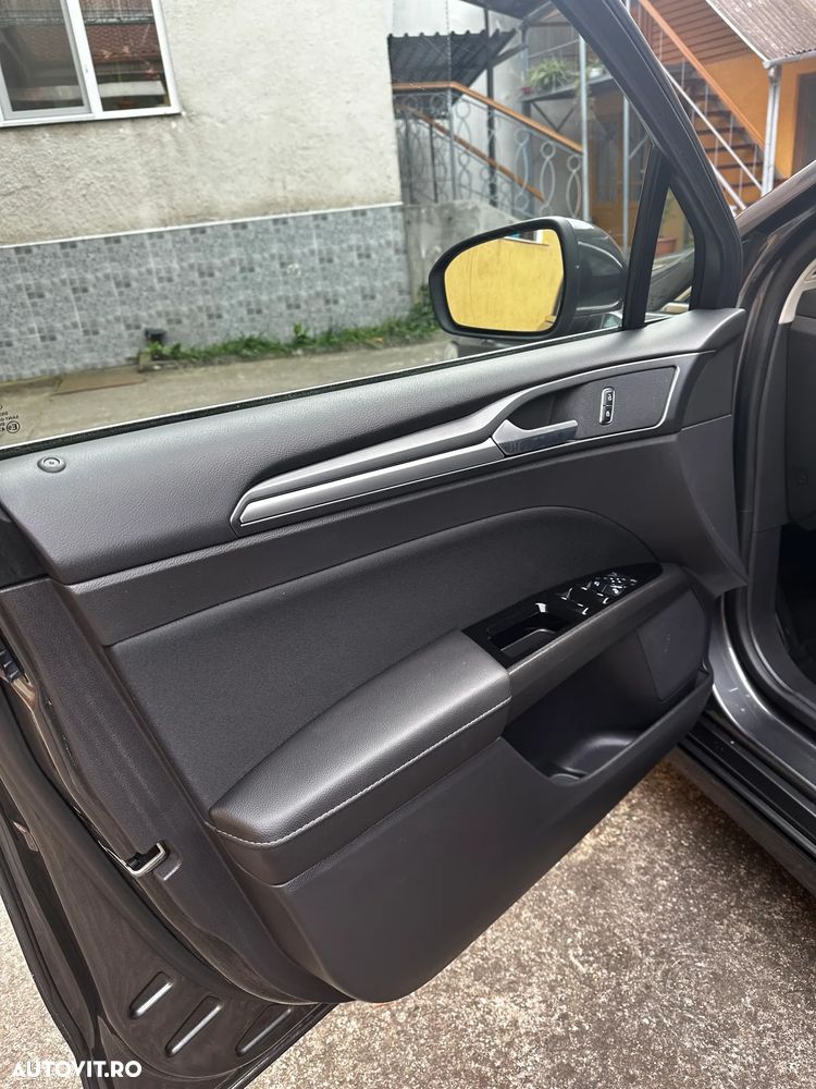 Ford Mondeo 2.0 TDCI Titanium - 4