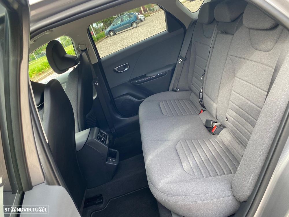 Kia K4 1.0 T-GDI Tech - 11