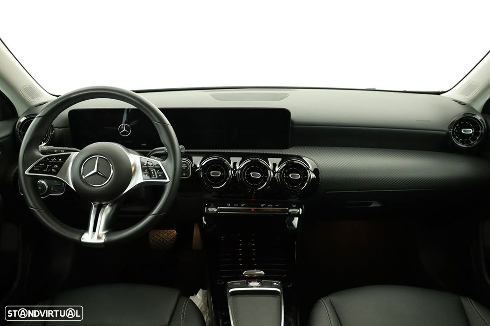 Mercedes-Benz A 200 Standard - 8