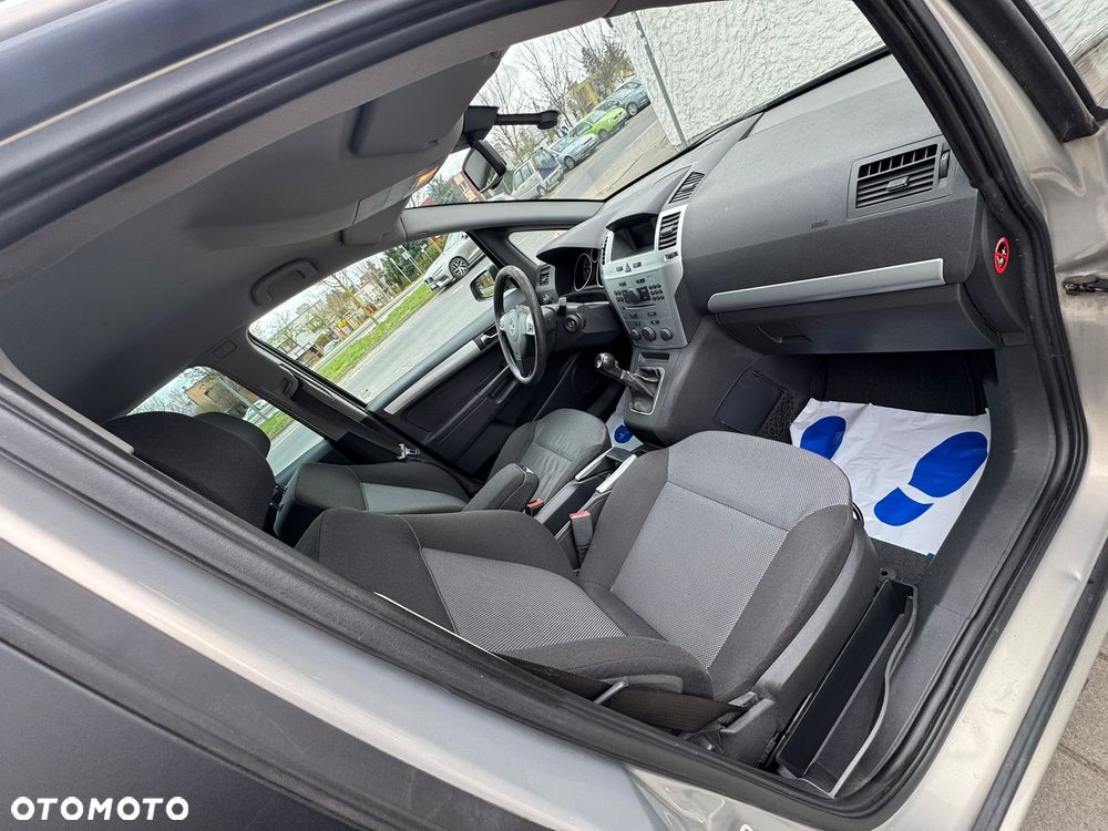 Opel Zafira 1.6 111 - 11