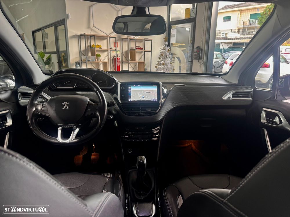 Peugeot 2008 1.6 BlueHDi Allure - 4