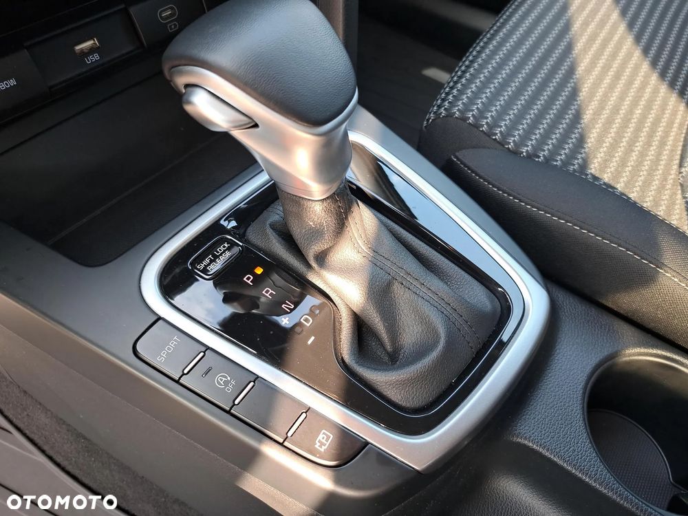 Kia XCeed 1.5 T-GDI M DCT - 35